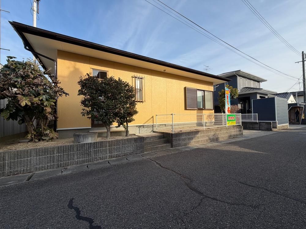 2LDK Single-Story House in Midori-ga-oka, Koriyama - Thumbnail 2