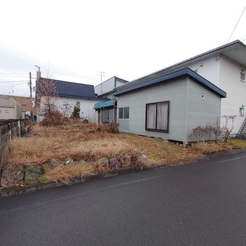 4LDK Used House in Tomakomai, Hokkaido - 6.3 Million Yen - Thumbnail 2
