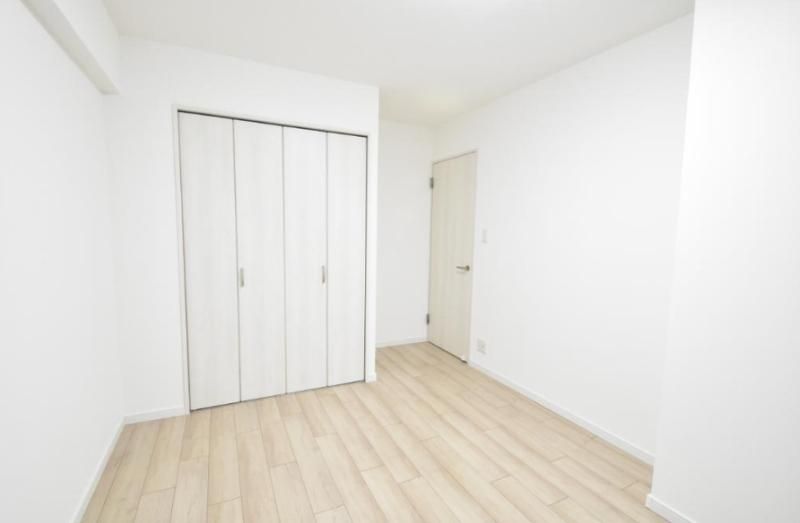 Renovated 3LDK Apartment in Sapporo Kita-ku, 69.6m² - Thumbnail 4