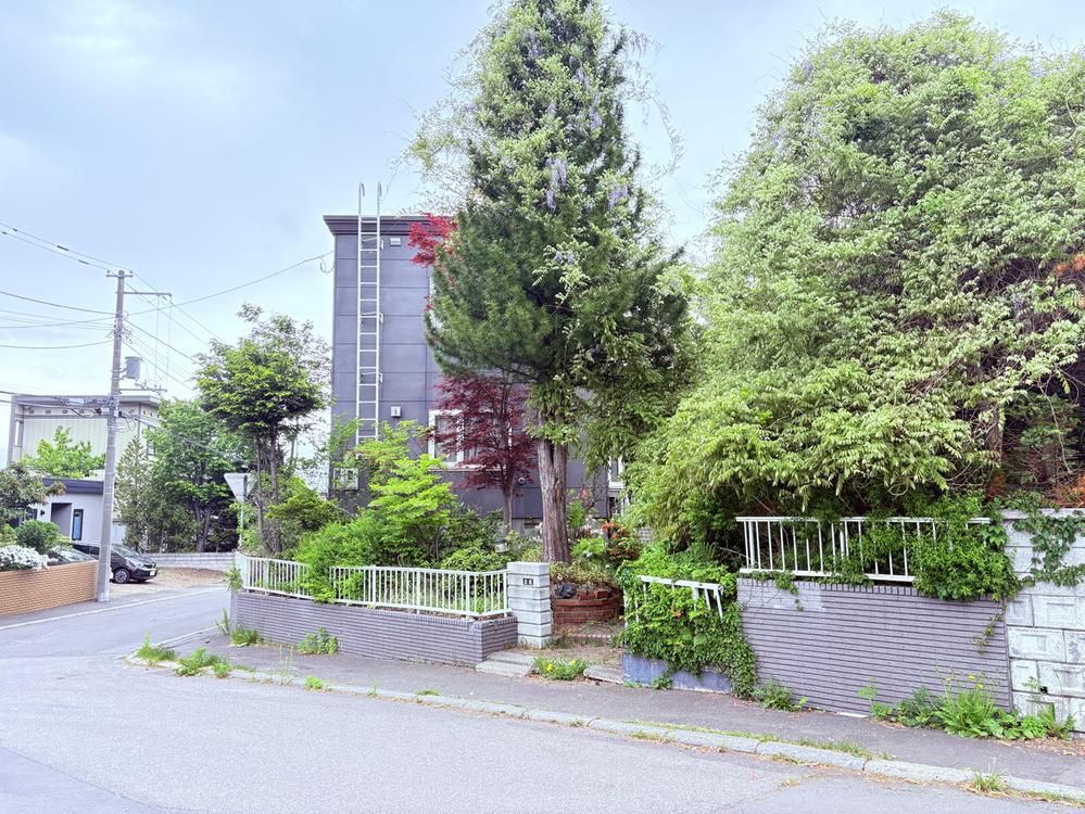 Land for Sale in Sapporo Teine Near Hoshioki Station - Thumbnail 4