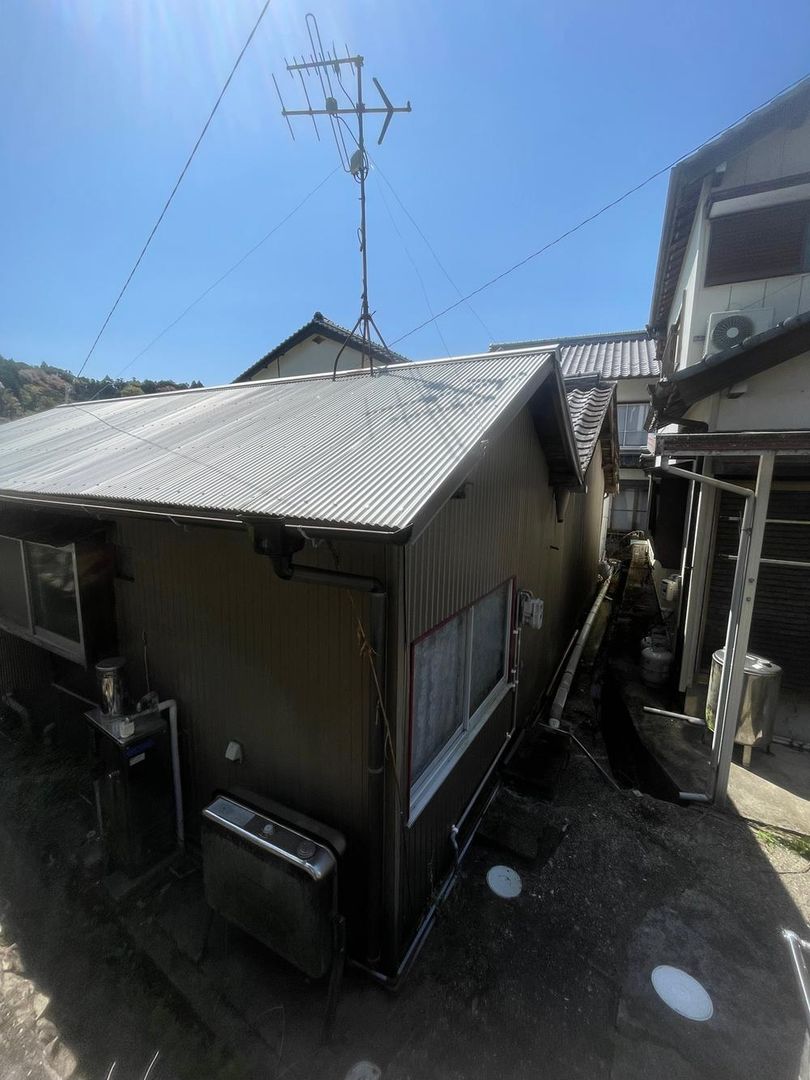 2LDK House for Sale in Konan City, Kochi Prefecture - Thumbnail 2