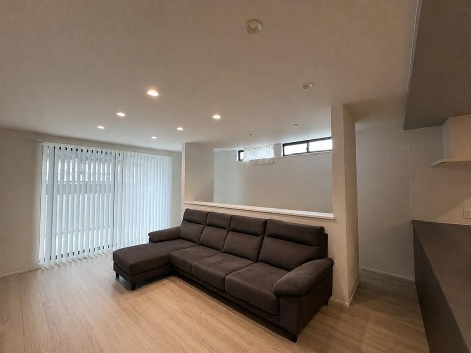 New 3LDK+2S House for Sale in Gifu City, Gifu Prefecture - Thumbnail 4