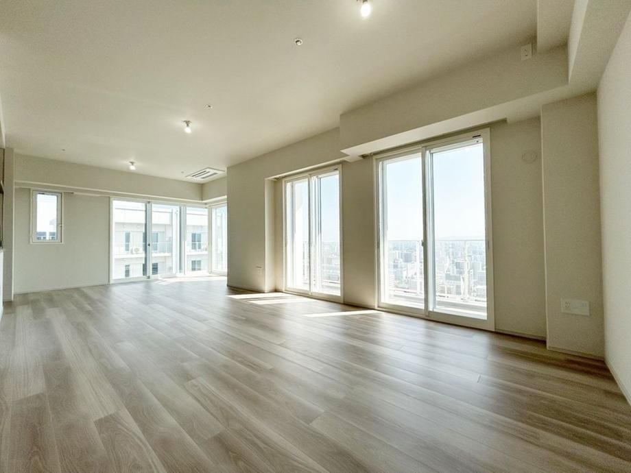 3LDK Apartment for Sale in Sapporo Higashi-ku, 110m2 - Thumbnail 3