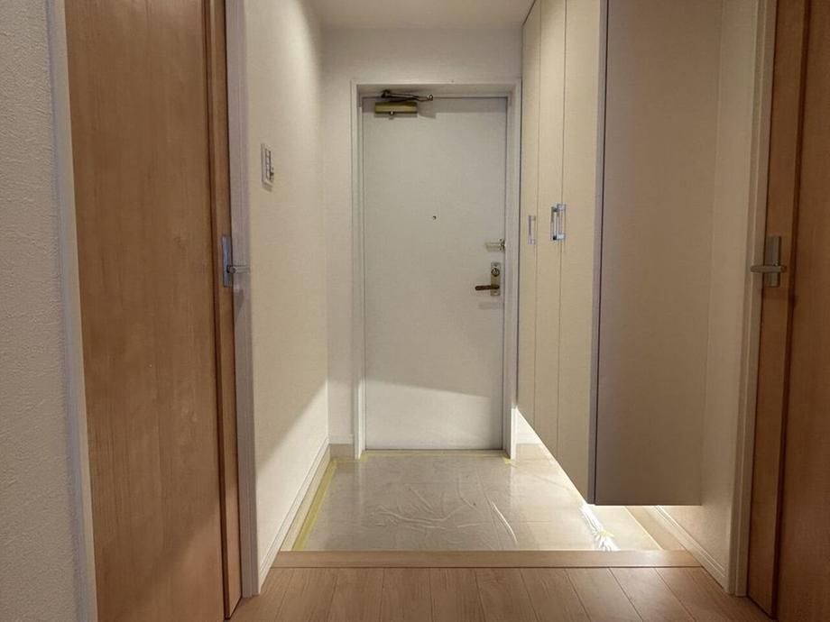 Renovated 3LDK Apartment for Sale in Kawasaki-ku, Kanagawa - Thumbnail 2