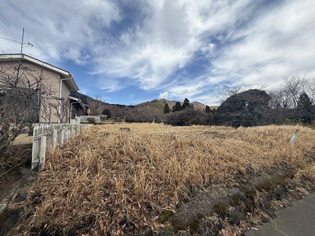 369m2 Land for Sale in Minami Aso Village, Kumamoto - Thumbnail 2