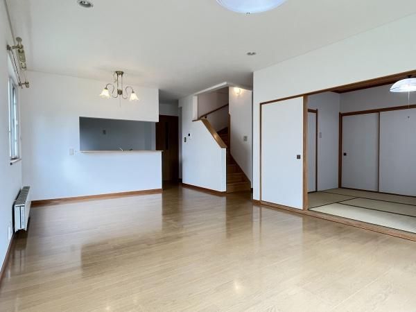 4LDK House with Garden in Chitose, Hokkaido - ¥16,500,000 - Thumbnail 4