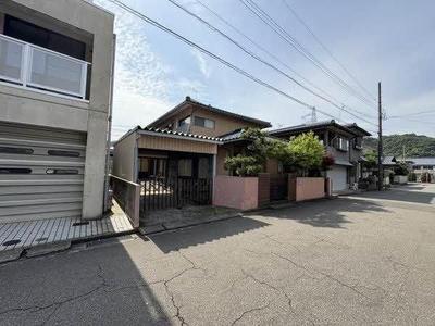 6DK Detached House for Sale in Fukui City, 207.87 sqm Land — Exterior, Fukui, Fukui