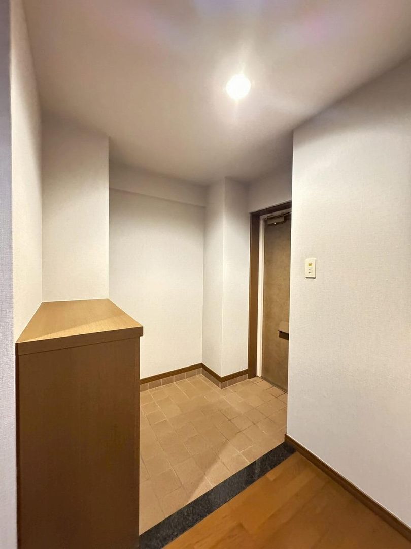 Apireru Hyakunenbashi 2LDK Apartment for Sale in Fukuoka - Thumbnail 3