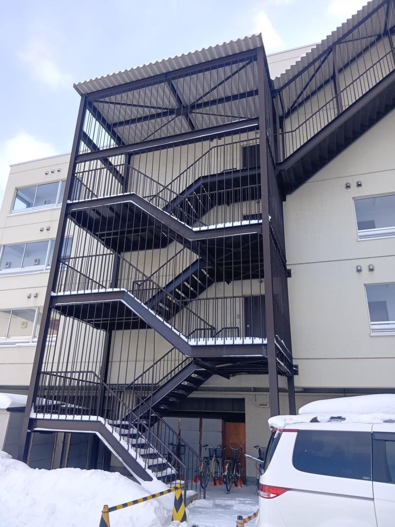 Renovated 2LDK Apartment in Nijo-ken, Sapporo, 61.6m² - Thumbnail 3