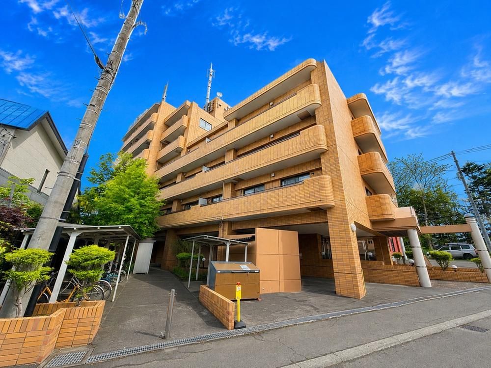 3LDK Apartment for Sale in Sapporo Toyohira Ward - Thumbnail 2