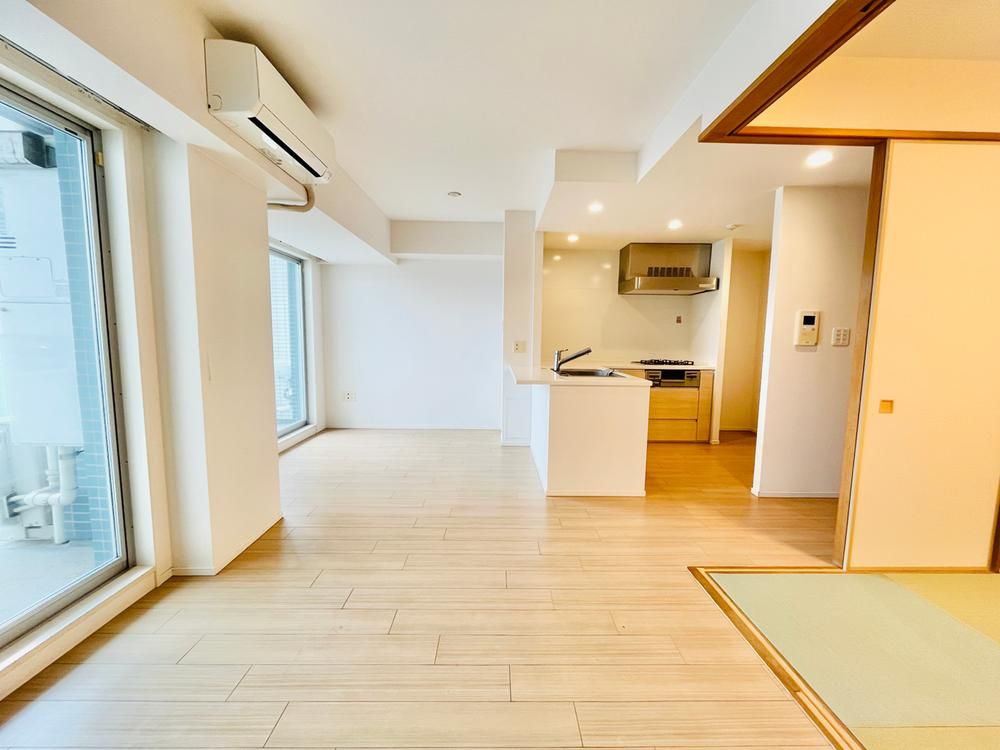 3LDK Apartment with Ocean View in Chigasaki, Kanagawa - Thumbnail 3