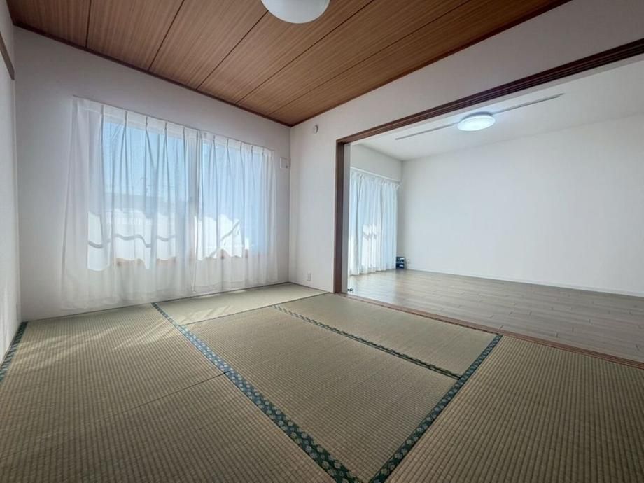 4LDK Apartment for Sale in Nishi Ward, Sapporo with Private Garden - Thumbnail 2