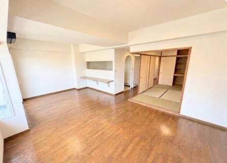 3LDK Apartment for Sale in Iwatsuki, Saitama City – 78m² - Thumbnail 4