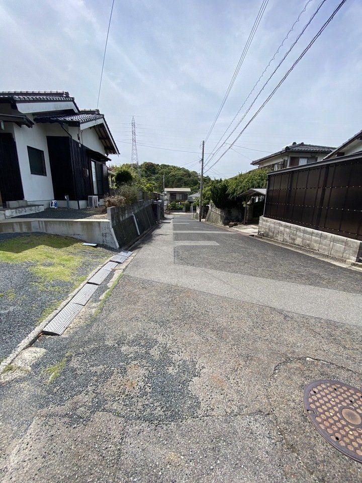 4LDK Single-Story House for Sale in Ube, Yamaguchi - Thumbnail 2