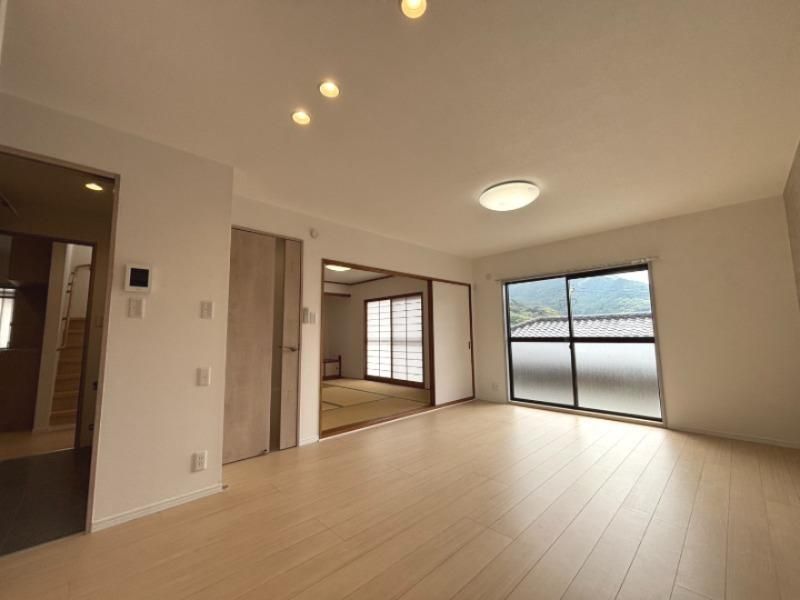 Renovated 4LDK House for Sale in Nagasaki City - Thumbnail 3