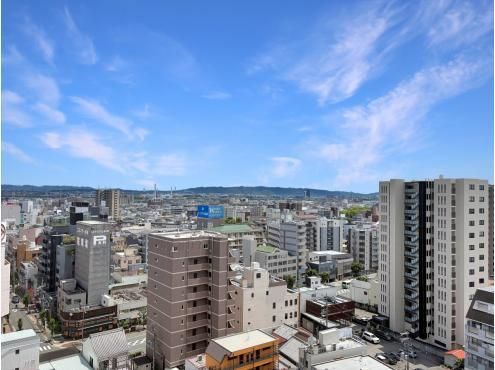 3LDK Apartment for Sale in Takatsuki, Osaka - 63.88m² - Thumbnail 2