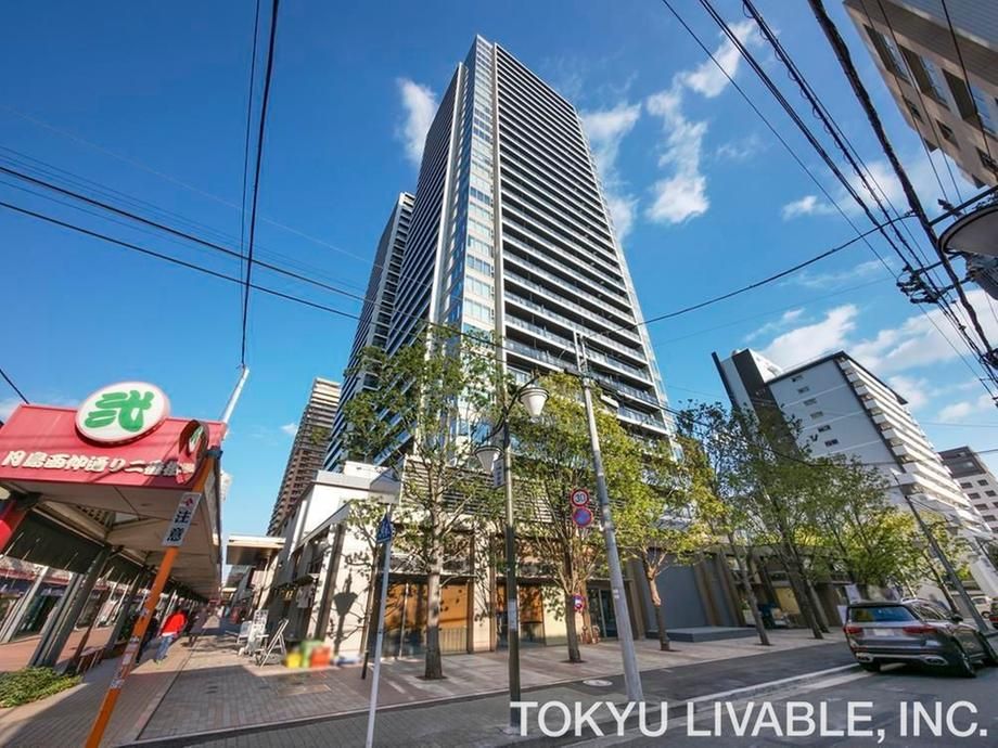 MIDTOWER GRAND 3LDK Apartment in Chuo-ku, Tokyo - Thumbnail 2