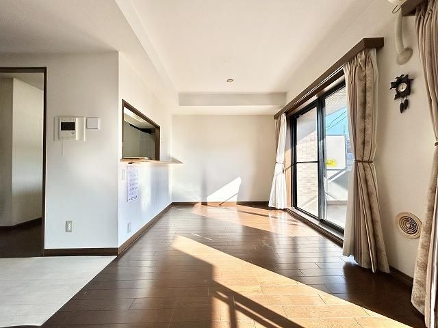 3LDK Apartment for Sale in Fujisawa, Kanagawa - 70.56m² - Thumbnail 3