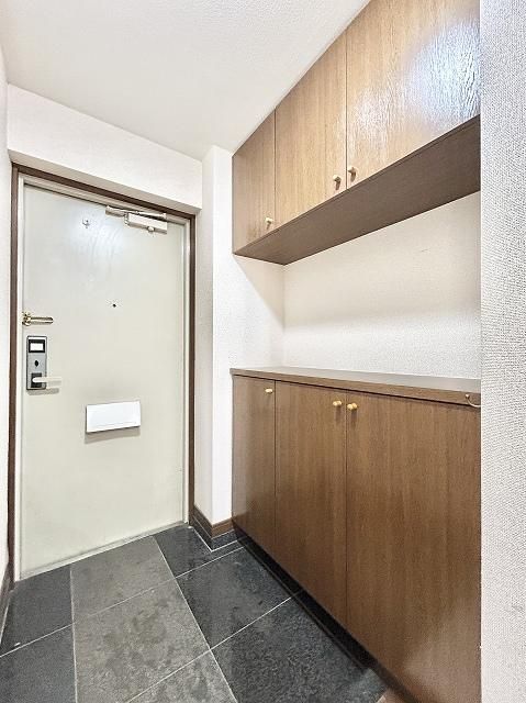 3LDK Apartment for Sale in Fujisawa, Kanagawa - 70.56m² - Thumbnail 2