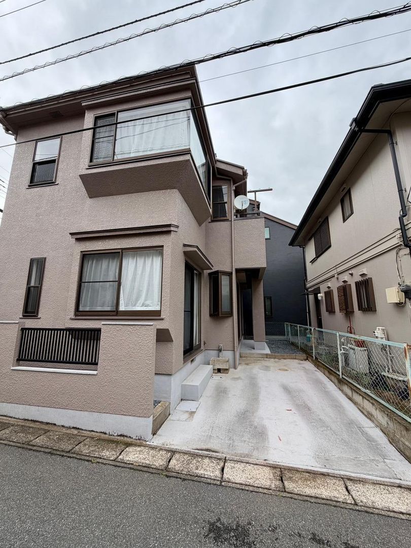 Renovated 4LDK House in Kashiwa Near Shin-Kashiwa Station - Thumbnail 2