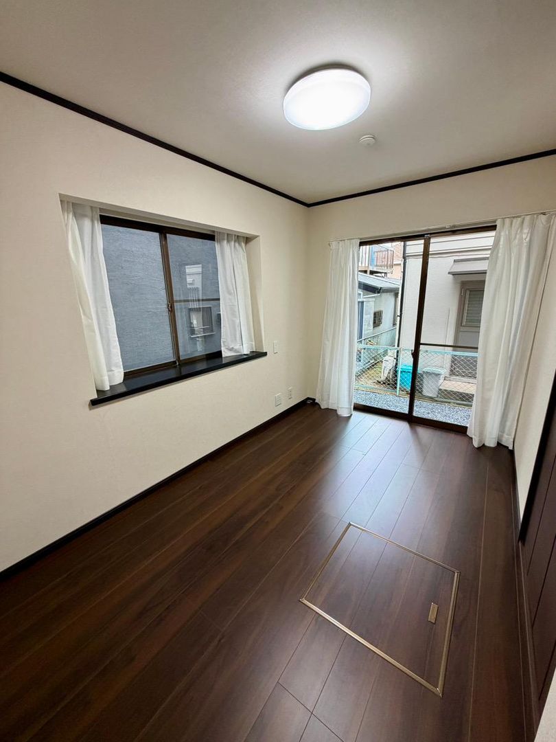 Renovated 4LDK House in Kashiwa Near Shin-Kashiwa Station - Thumbnail 3