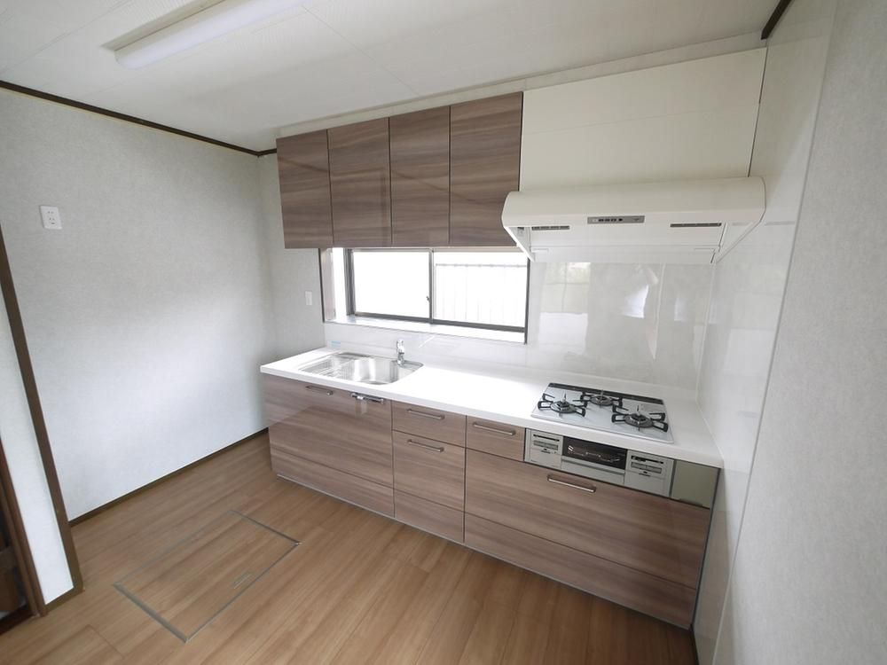 Renovated 4LDK House in Kujukuri, Chiba - 310.83m² Land - Thumbnail 2