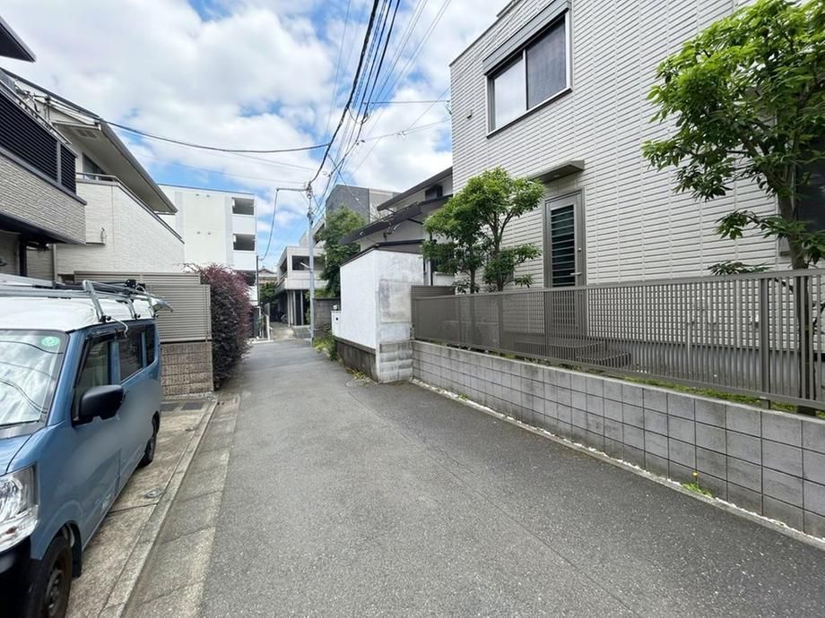 Land for Sale in Meguro-ku, Tokyo - 172.92 sqm - Thumbnail 2