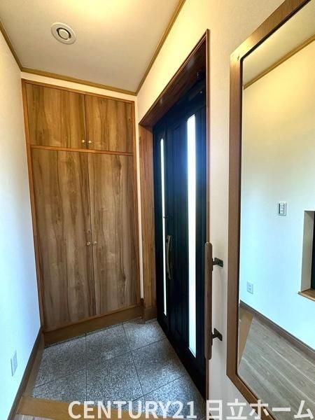 Renovated 2LDK+S House for Sale in Konan Ward, Yokohama - Thumbnail 3