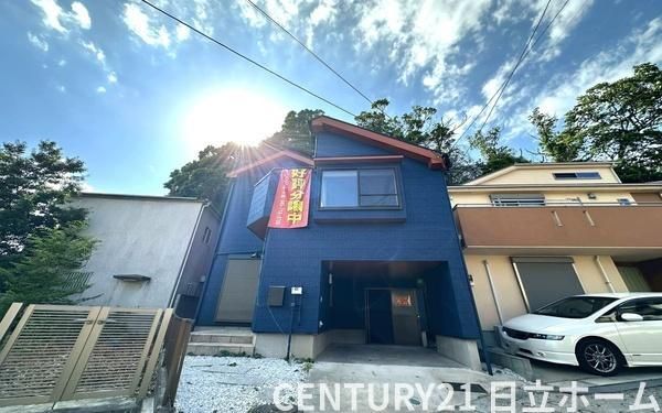 Renovated 2LDK+S House for Sale in Konan Ward, Yokohama - Thumbnail 2