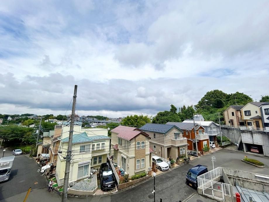 3LDK Renovated Apartment in Kawasaki, 68.79m2, 29.8M Yen - Thumbnail 3