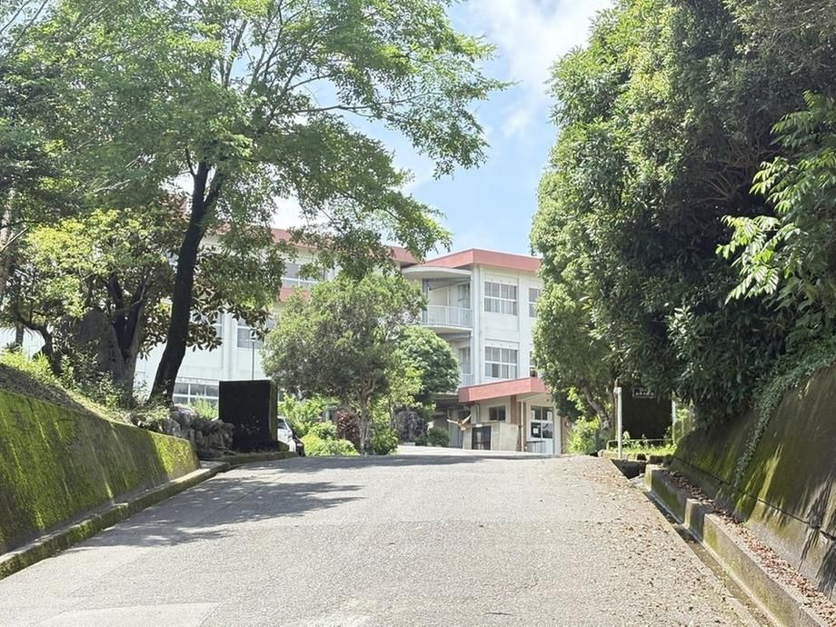 Modern 2LDK House in Miyazaki City - 101 sqm on 364 sqm Land - Thumbnail 2