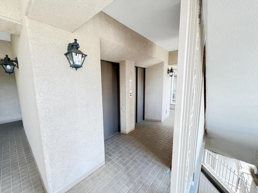3LDK Apartment for Sale in Atsugi City, Kanagawa - Thumbnail 2