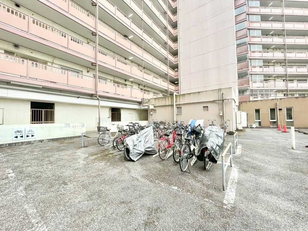 Renovated 3LDK Apartment for Sale near Yachiyodai Station, Chiba - Thumbnail 3