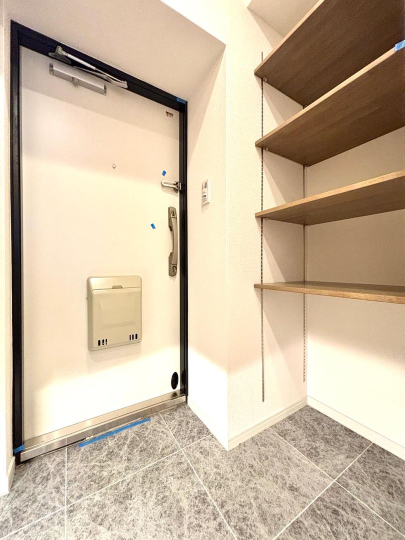 Renovated 3LDK Apartment for Sale in Misato, Saitama - Thumbnail 3