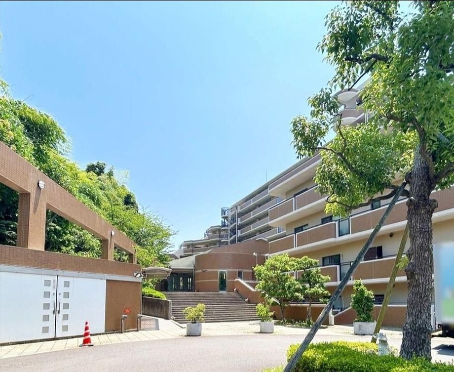 4LDK Apartment for Sale in Suita, Osaka - 86.65 sqm - Thumbnail 3
