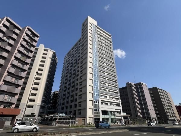 3LDK Apartment for Sale in Miyagino-ku, Sendai, 75.98m2 - Thumbnail 2