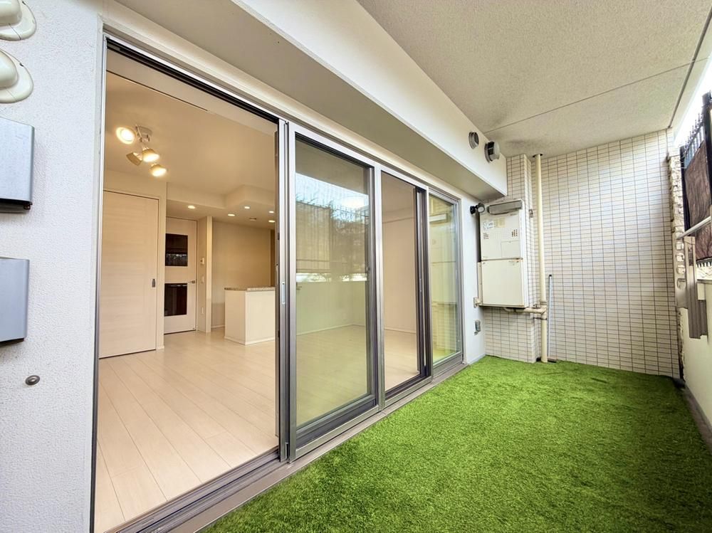 2LDK Apartment for Sale in Chigasaki, Kanagawa - 62.72sqm - Thumbnail 2