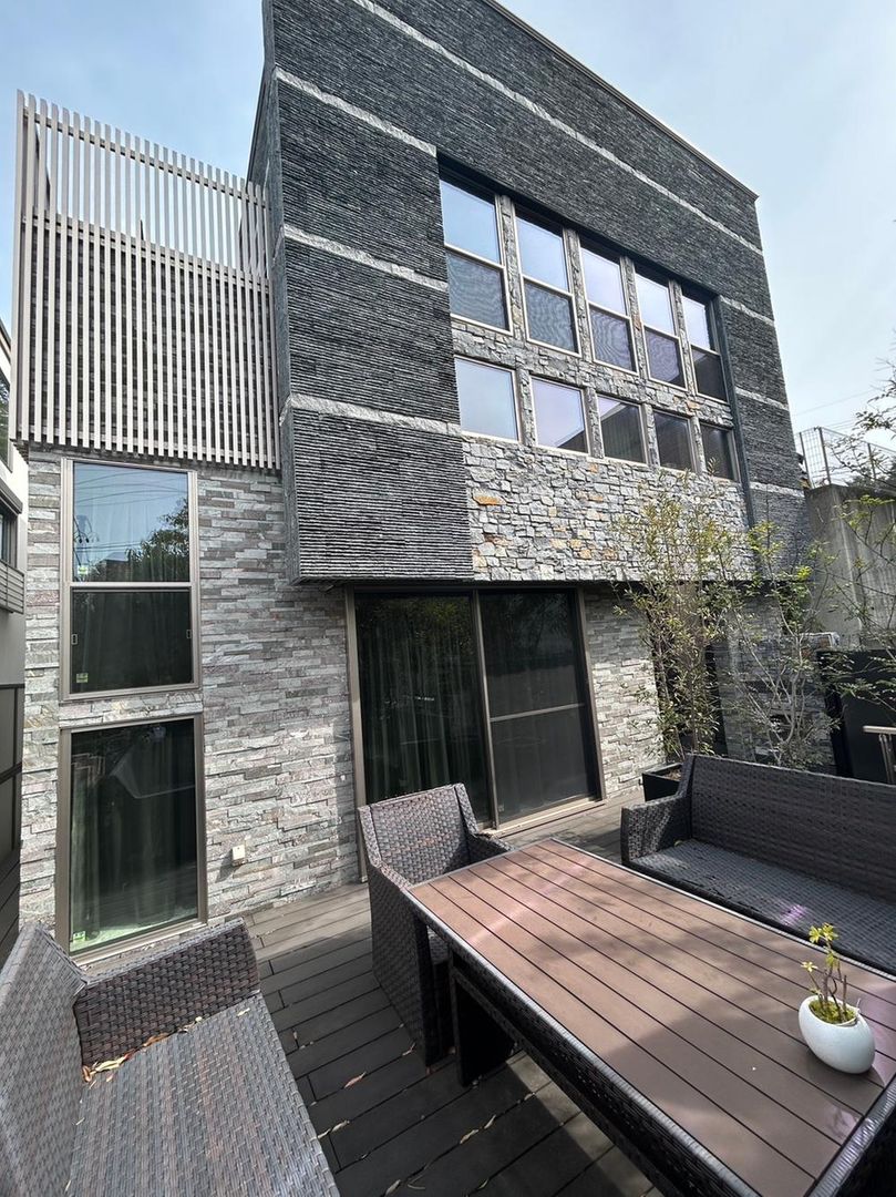 Spacious 3LDK+S Wooden House in Showa Ward, Nagoya - Thumbnail 2