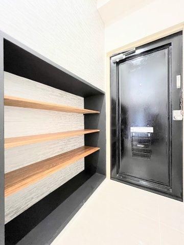 Renovated 2DK Apartment in Hodogaya-ku, Yokohama with Roof Balcony - Thumbnail 3