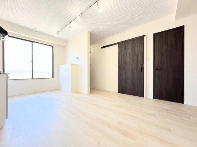 Renovated 2DK Apartment in Hodogaya-ku, Yokohama with Roof Balcony - Thumbnail 4