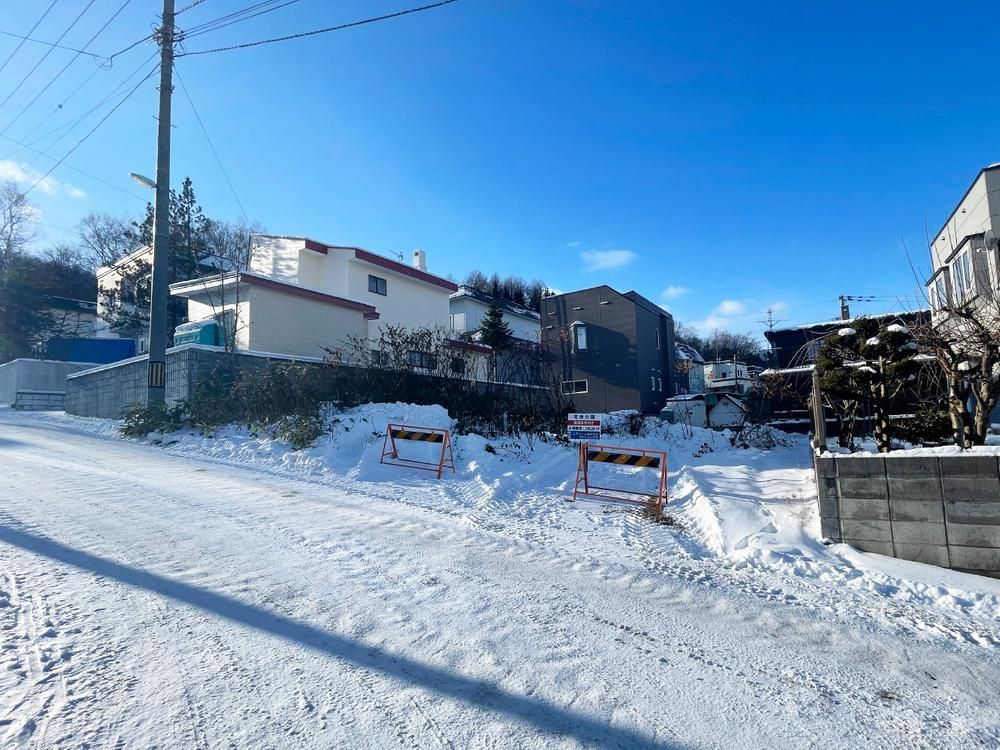 208 sqm Residential Land for Sale in Minami-ku, Sapporo - Thumbnail 4