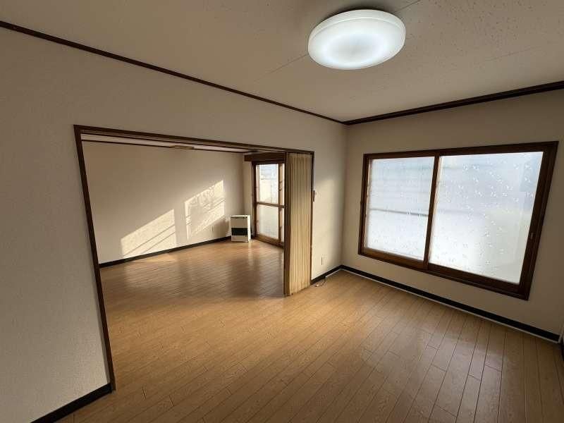 Renovated 3DK Apartment for Sale in Asahikawa, Hokkaido - Thumbnail 3