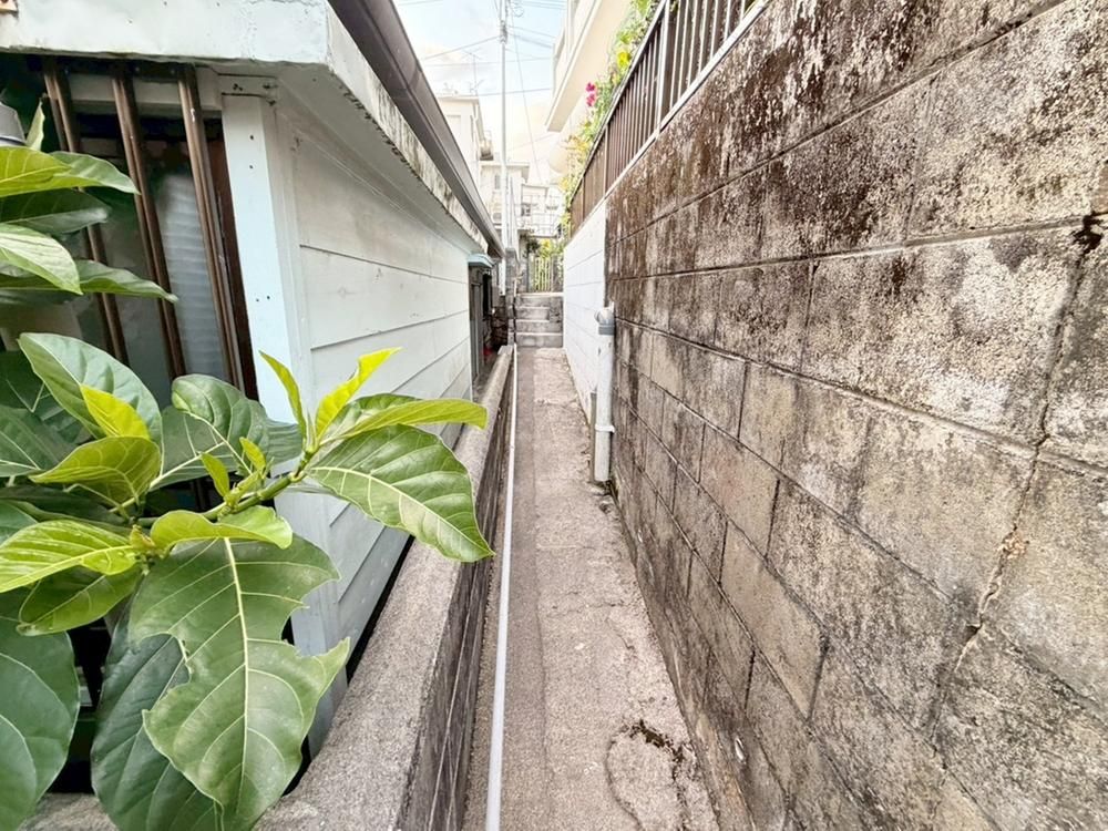Land for Sale in Asato, Naha City, Okinawa - 120.13 sqm - Thumbnail 4