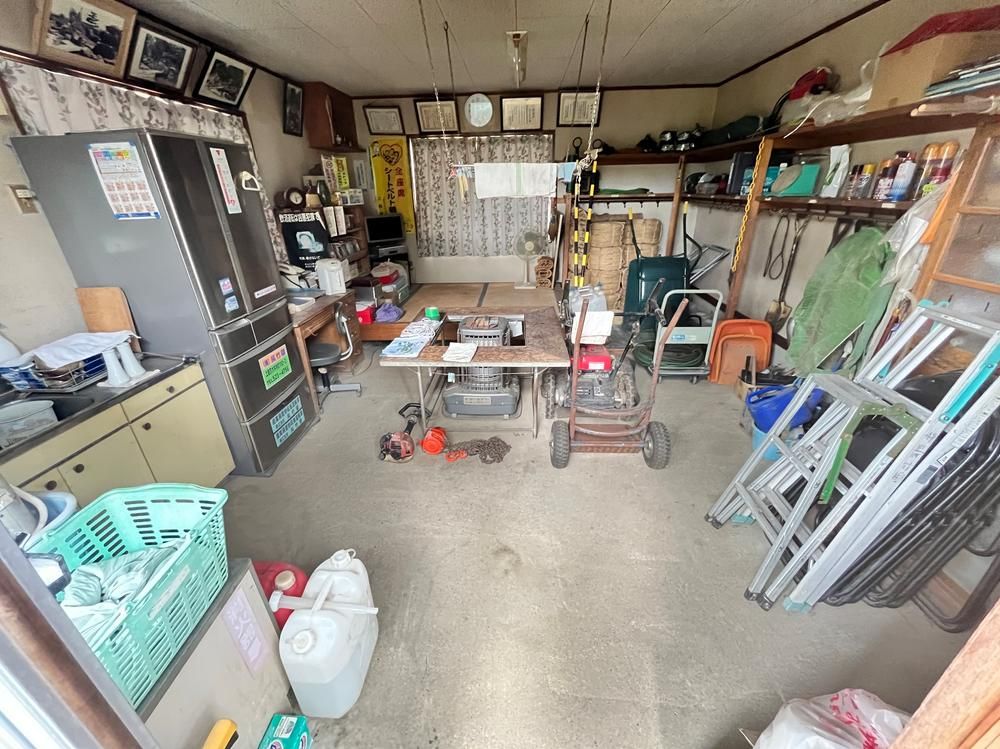 4K House on Large Lot in Joetsu City, Niigata - Thumbnail 4