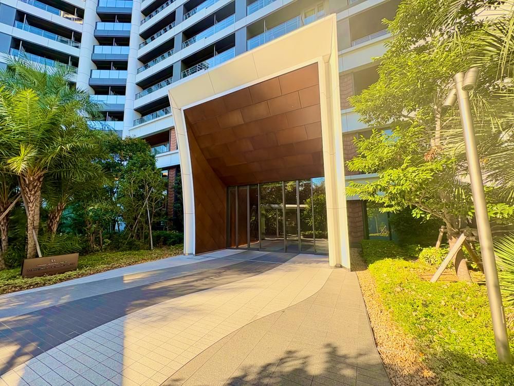 3LDK Apartment for Sale in Park Tower Kachidoki South, Chuo-ku, Tokyo - Thumbnail 2