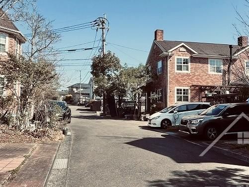 4LDK Imported House for Sale in Higashimiya, Miyazaki City - Thumbnail 2