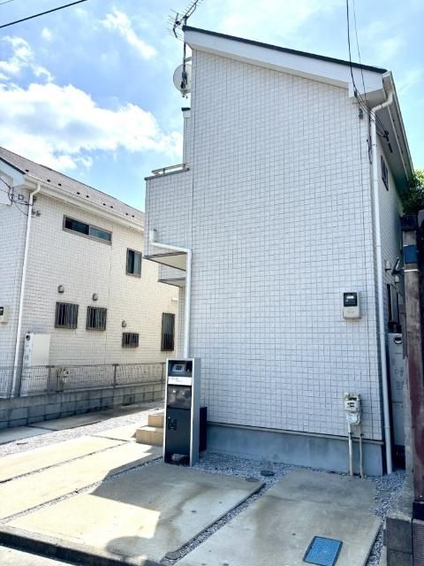3LDK Detached House for Sale in Kami-Saginomiya, Nakano, Tokyo - Thumbnail 3