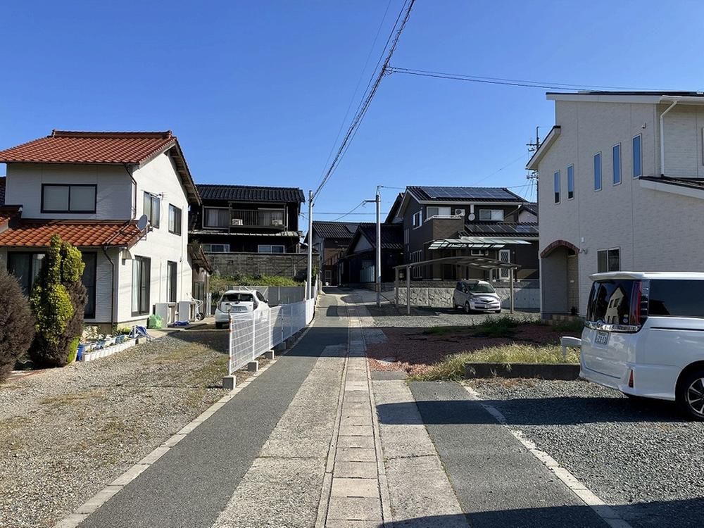 3LDK House for Sale in Hamada, Shimane - 124m2 - Thumbnail 2