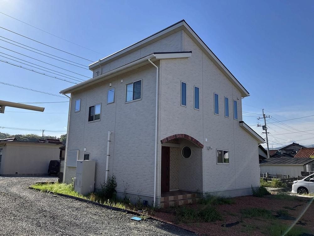 3LDK House for Sale in Hamada, Shimane - 124m2 - Thumbnail 3