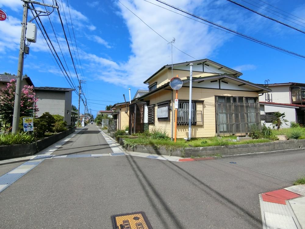 9DK+S House for Sale in Joetsu, Niigata - 170m2 - Thumbnail 2